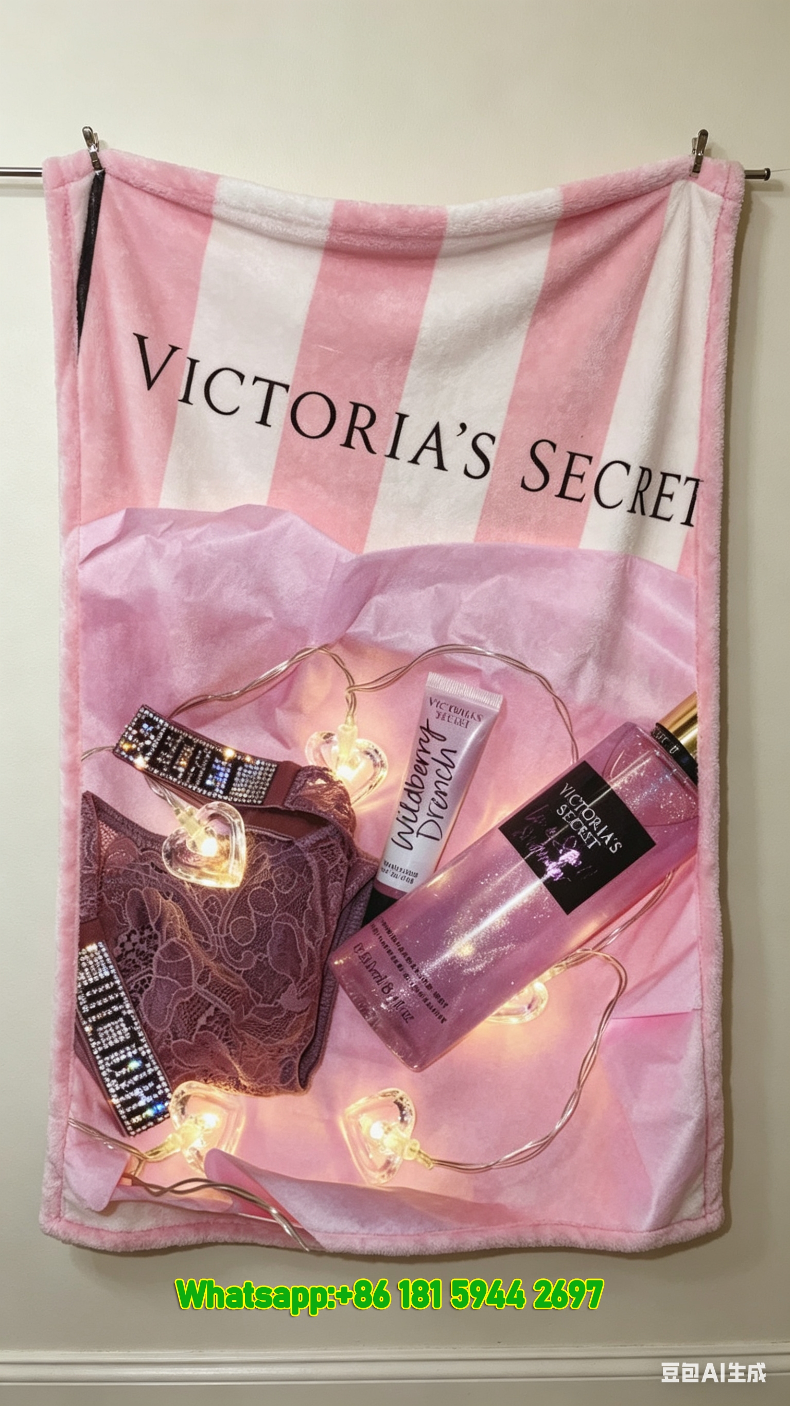 Victoria's Secret Pink Gift Set Print Fleece Throw Blanket V100